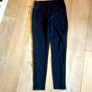 Athleta LOVERS these pants are for you!